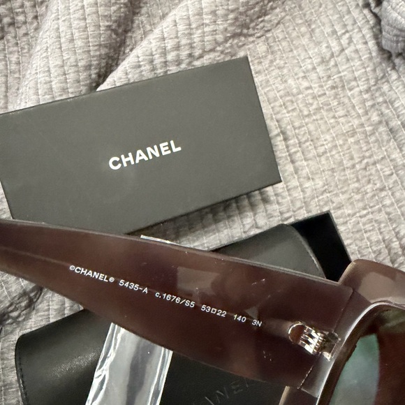 CHANEL Dark Brown Sunglasses